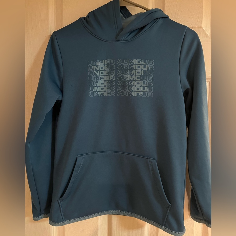 Under Armour YL hoodie